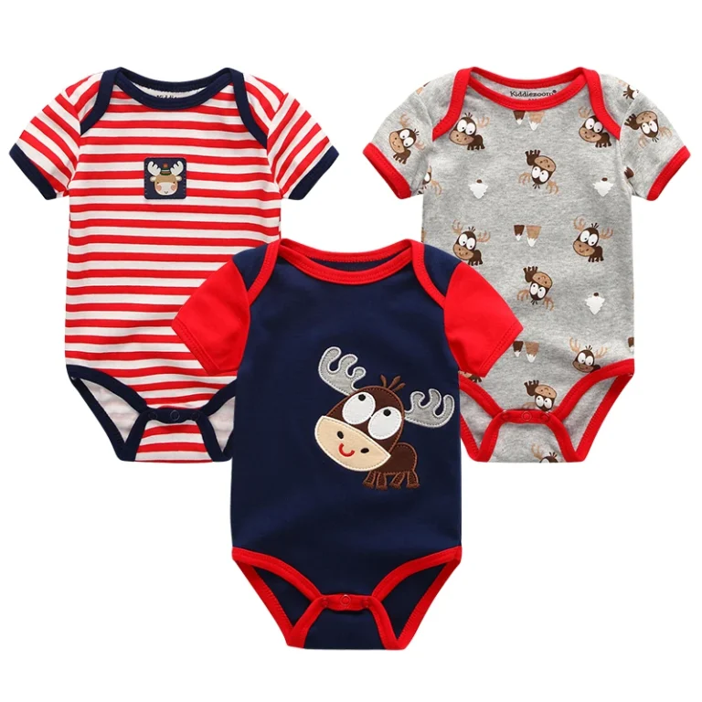 "Ensembles pyjama bébé colorés et variés de bonne qualité" (translates to: "Colorful and varied baby sleepwear sets of good quality").