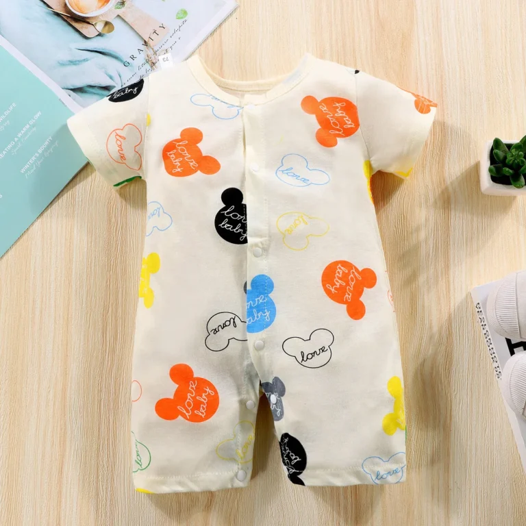"Barboteuse bébé Mickey, confortable et esthétique" (Onesie baby Mickey, comfortable and appealing)or"Barboteuse bébé Mickey, légère et attrayante" (Onesie baby Mickey, lightweight and appealing)Note: I'm assuming that the quality is already implied by the brand (Mickey Mouse) and the description of the product (comfortable, visually appealing, and designed for a warmer day).