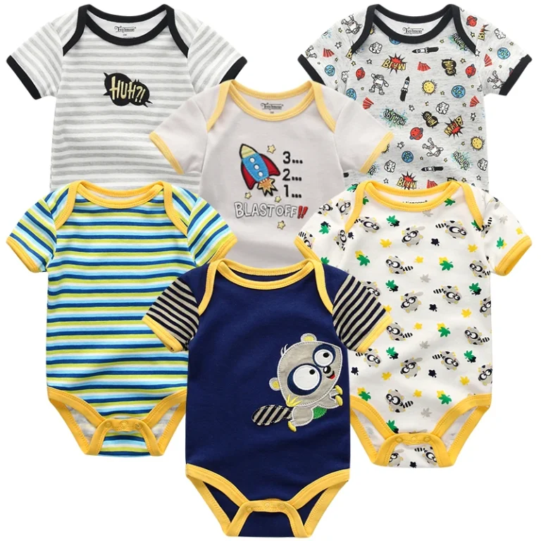 "Ensembles de body-broderie variés pour bébé" (Variied embroidered baby bodysuits)