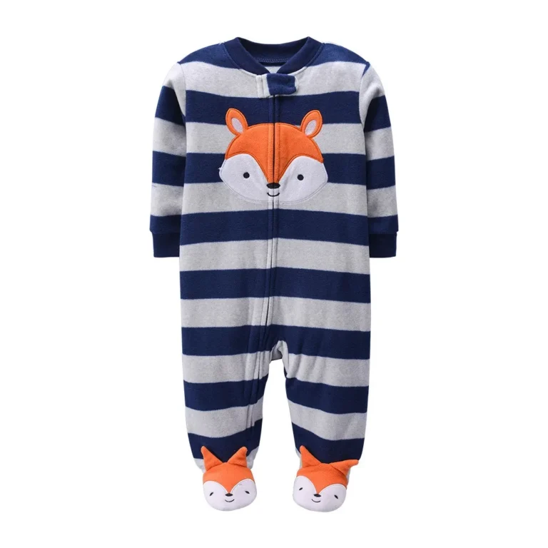 "Barboteuse bébé renard, chaude et confortable" (Onesie baby fox, warm and comfortable)or"Barboteuse et pyjama bébé, renard et motif rayé" (Baby onesie and footed pajama, fox and striped pattern)or"Barboteuse bébé de qualité, design renard et rayures" (High-quality baby onesie, fox and striped design)