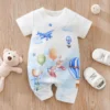 "Barboteuse bébé jungle haut de gamme" (Baby jungle romper of high quality)